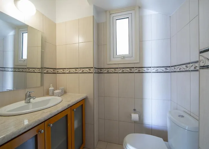 Willa Marilia Protaras